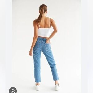 Levi’s Wedgie Highrise Straight Leg Crop Jeans